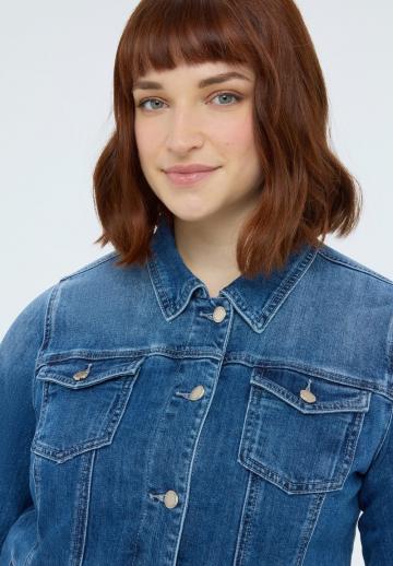 Джинсовая куртка