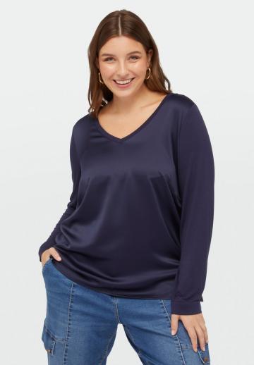 Атласная блузка