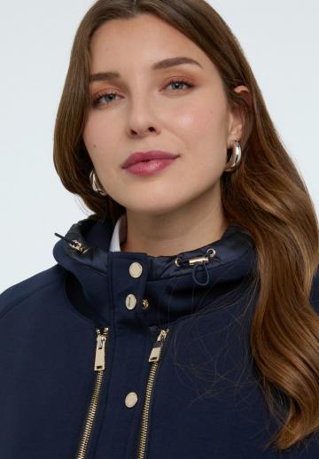 Зимняя куртка