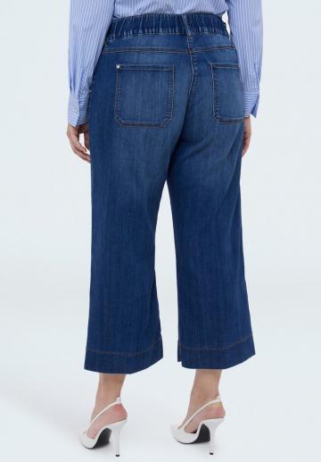 Короткие джинсы