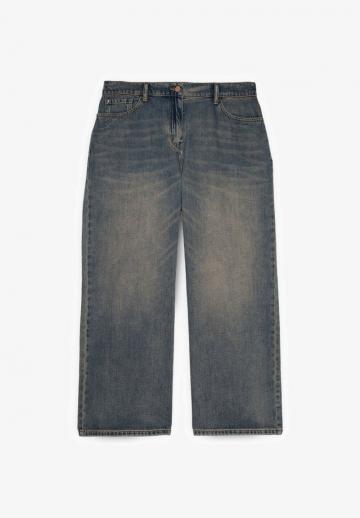 Короткие джинсы