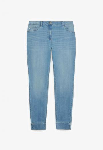 Узкие джинсы