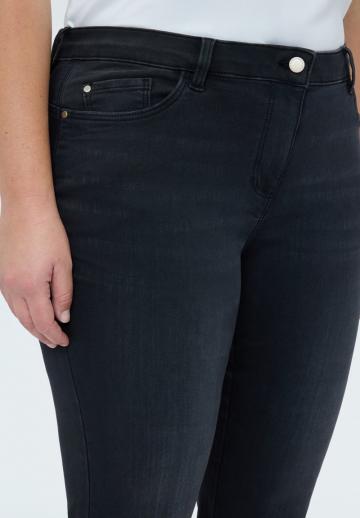 Короткие джинсы