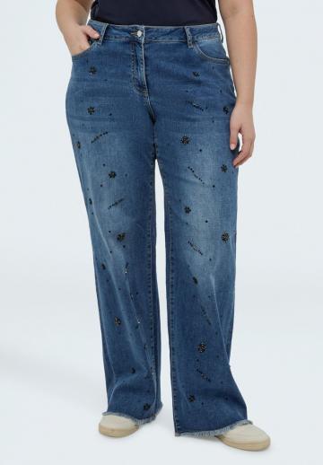 Прямые джинсы