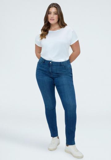 Узкие джинсы