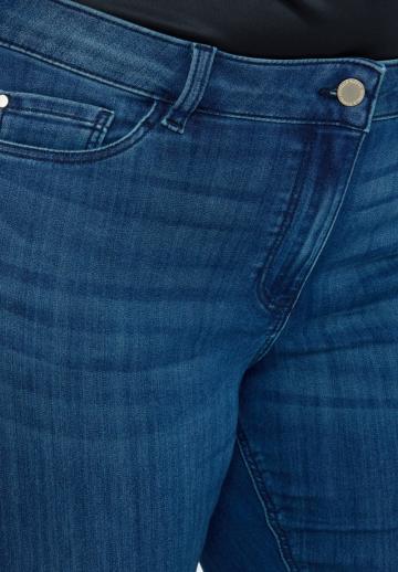 Узкие джинсы