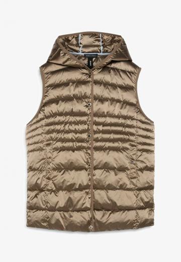 Стеганый жилет