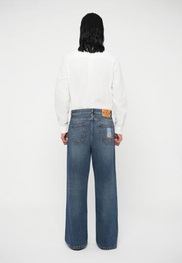 Свободные джинсы