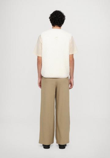 Пуховой жилет