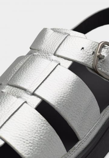 Босоножки на танкетке