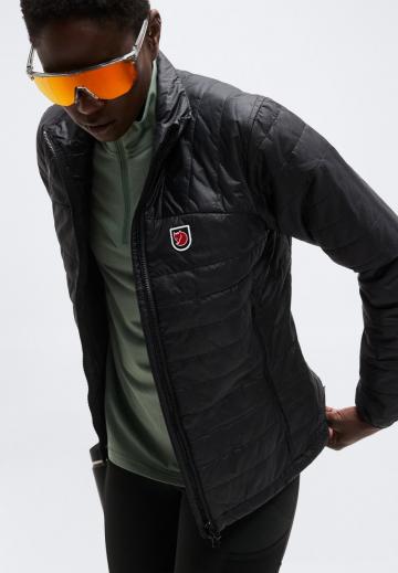 Спортивная куртка