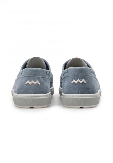 Ботинки на шнуровке