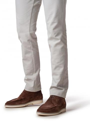 Ботинки на шнуровке