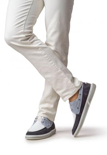 Ботинки на шнуровке