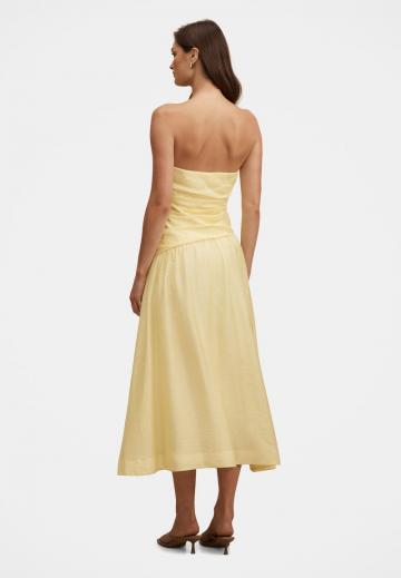 Платье без бретелек