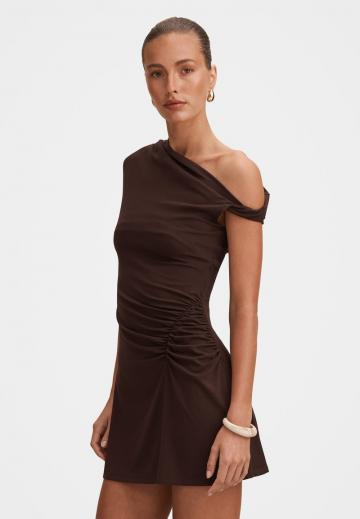 Короткое платье