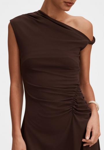 Короткое платье