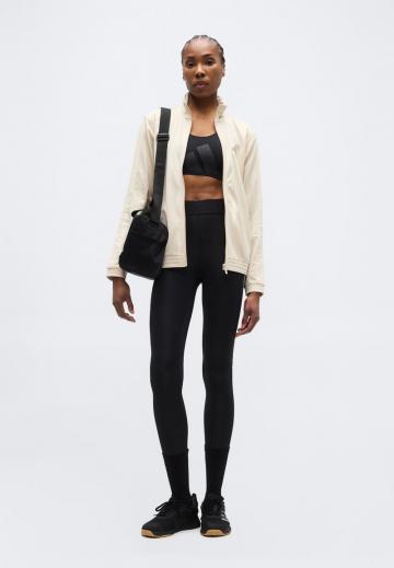 Спортивная куртка