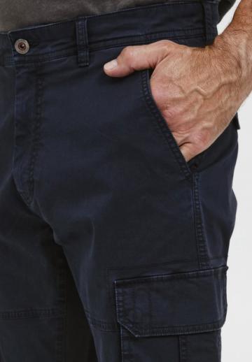 Брюки с накладными карманами