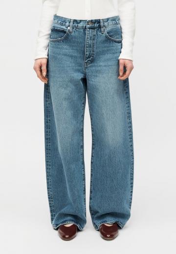 Свободные джинсы