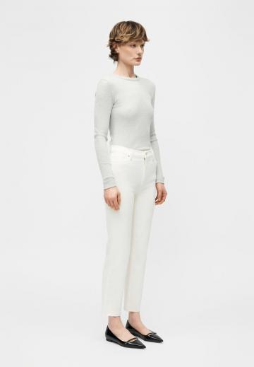 Прямые джинсы