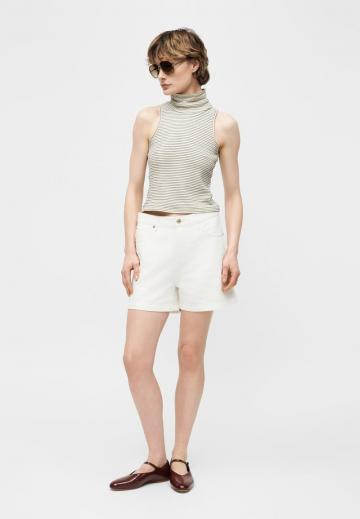 Джинсовые шорты