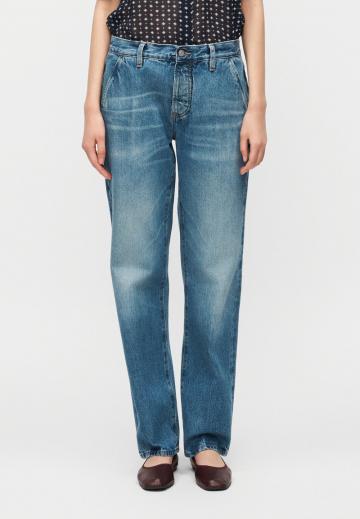 Прямые джинсы