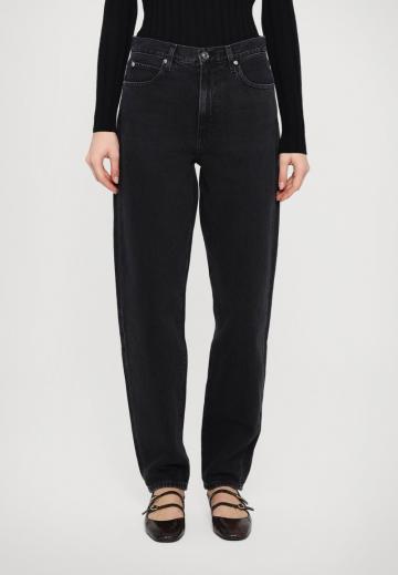 Джинсы бойфренда