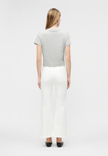 Клешеные джинсы