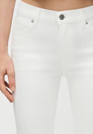 Клешеные джинсы