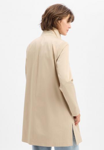 Короткое пальто