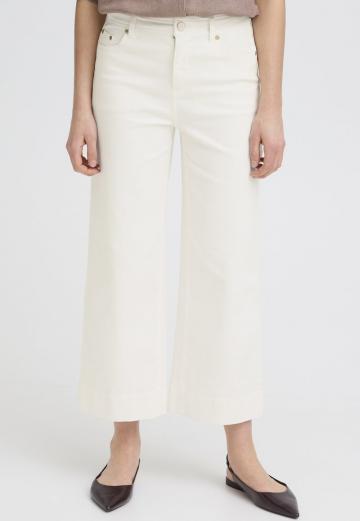 Короткие джинсы