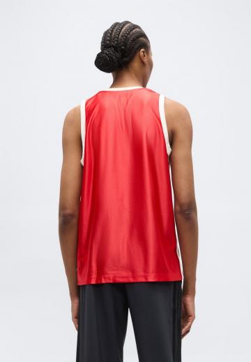 Спортивный топ