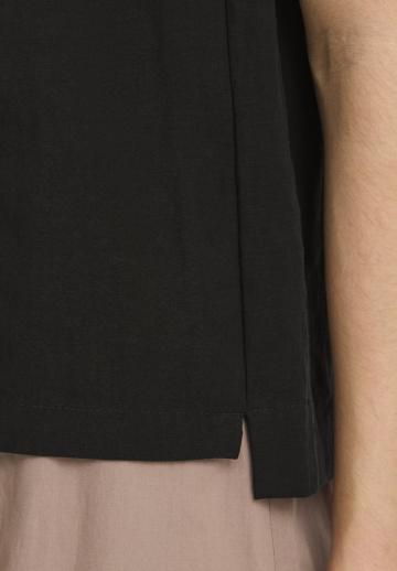 Блузка без рукавов