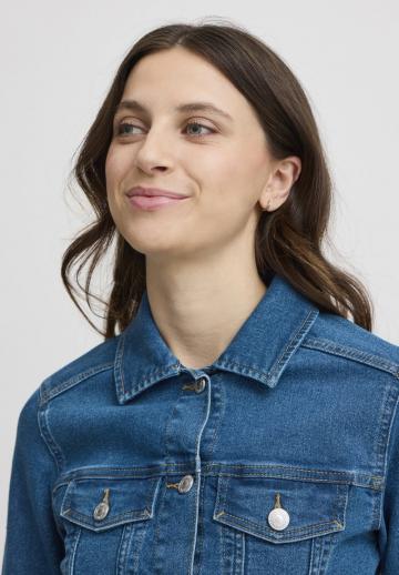 Джинсовая куртка