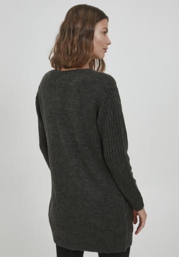 Длинный жилет