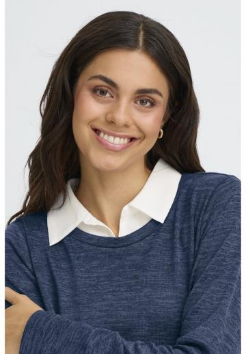 Пуловер с вырезом V