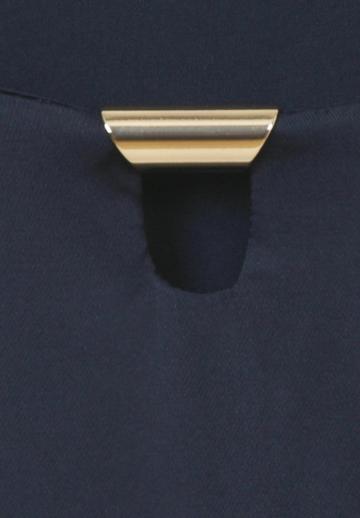 Атласная блузка