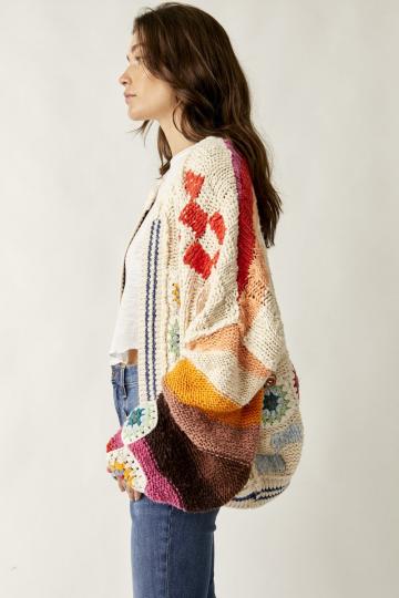 Жаккардовая вязаная кофта