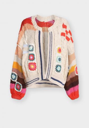 Жаккардовая вязаная кофта