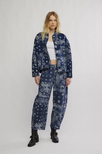 Джинсовая куртка