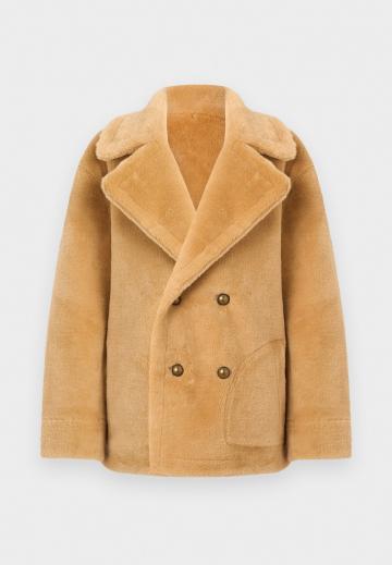 Короткое пальто