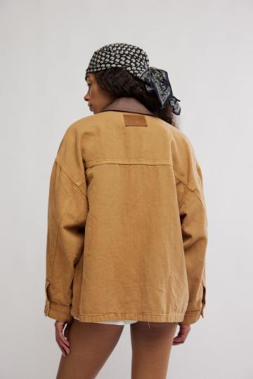 Короткое пальто