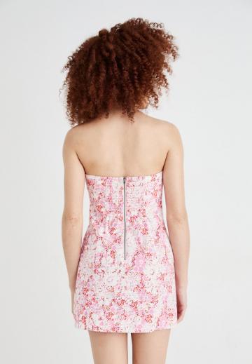 Платье без бретелек