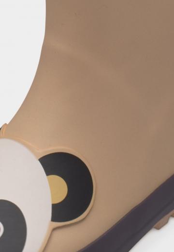 Резиновые сапоги