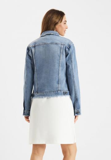 Джинсовая куртка