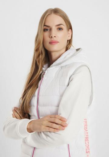 Стеганый жилет