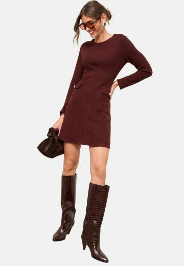 Платье футляр