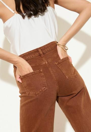 Клешеные джинсы