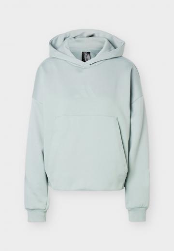 Спортивная толстовка